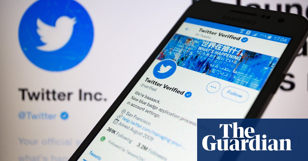 Twitter lists paid-for ‘Blue’ subscription service on app stores