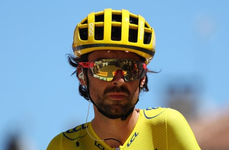 Ben Healy in yellow before stage 12.