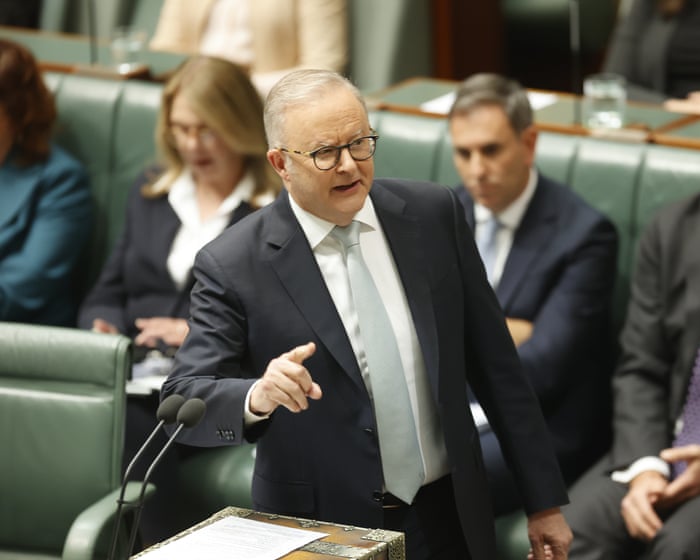 Australia politics live: Labor sends debate on FoI bill to ‘legislation clearing house’; Pauline Hanson to address CPAC event in US