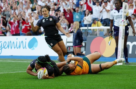 England’s Sadia Kabeya scores her second try of the game against Australia.