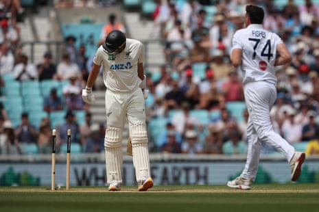 Matt Fisher sends the middle stump flying as Kyle Jamieson is gone for 6.