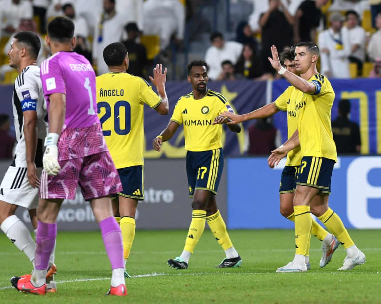 Ronaldo Scores Despite Delay