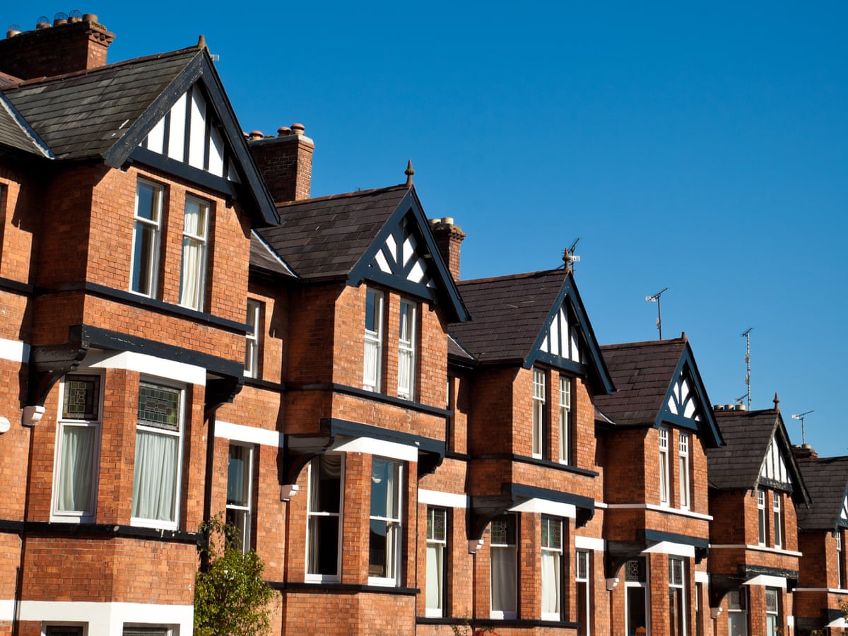 UK house prices rise at fastest rate since 2004 amid stamp duty rush |  Housing market | The Guardian