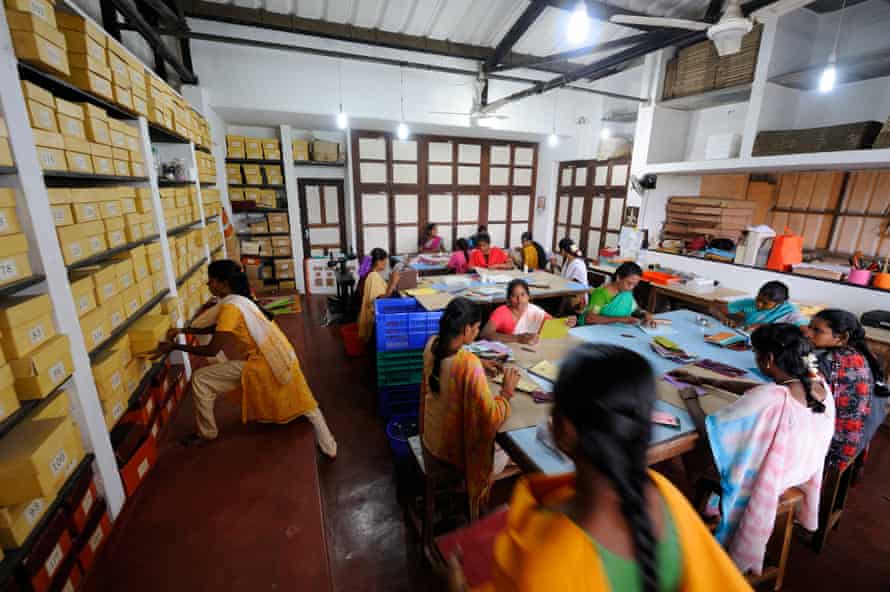 Residents make Auroville papers. Its is an enterprise that produce handicraft paper in cotton and vegetal fiberes for which no tree has been cut.