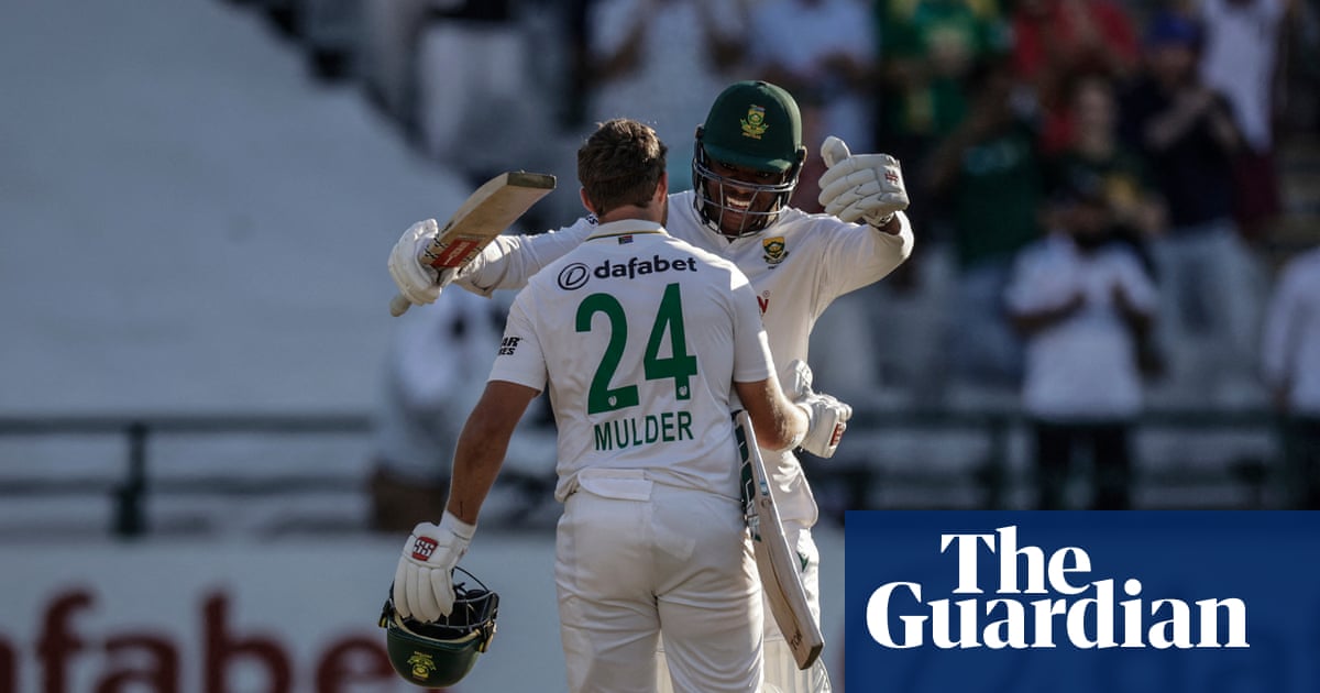 Australia set 288 to win after South African centurions turn the tide