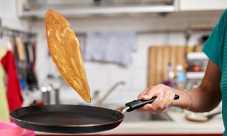 Throwaway gear': nonstick pans are rare in restaurants – should