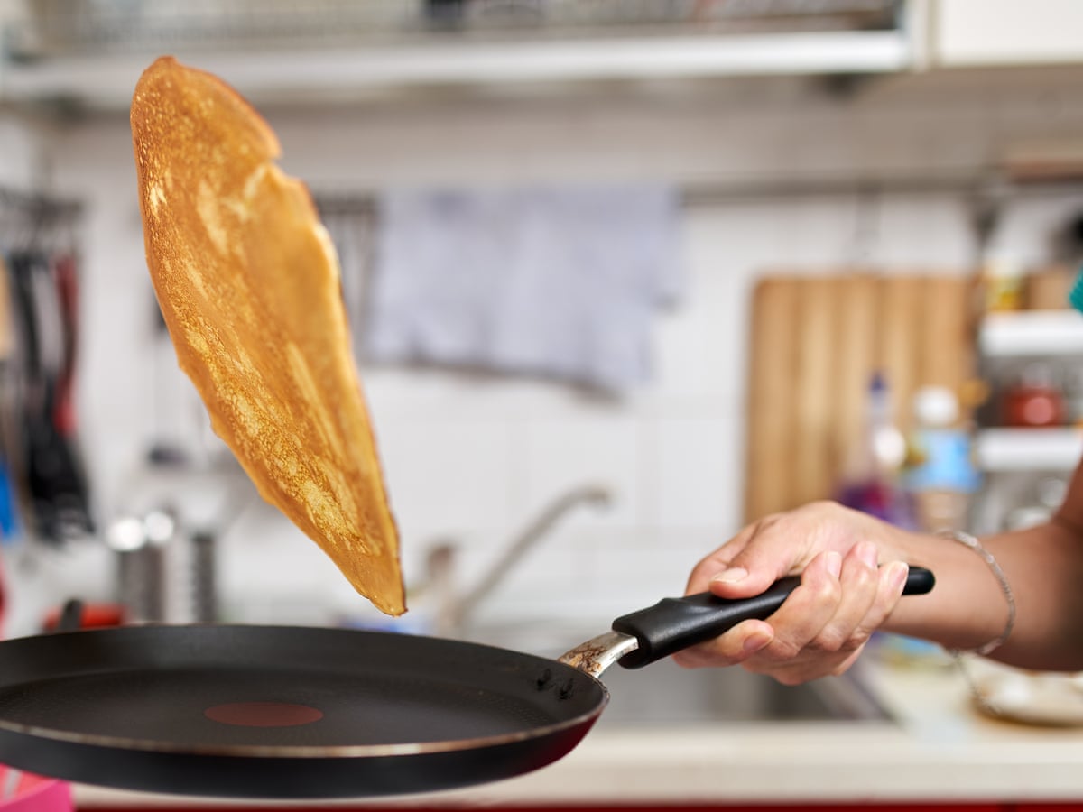 Can A Scratched Nonstick Pan Make You Sick? How To Care For Nonstick Pans