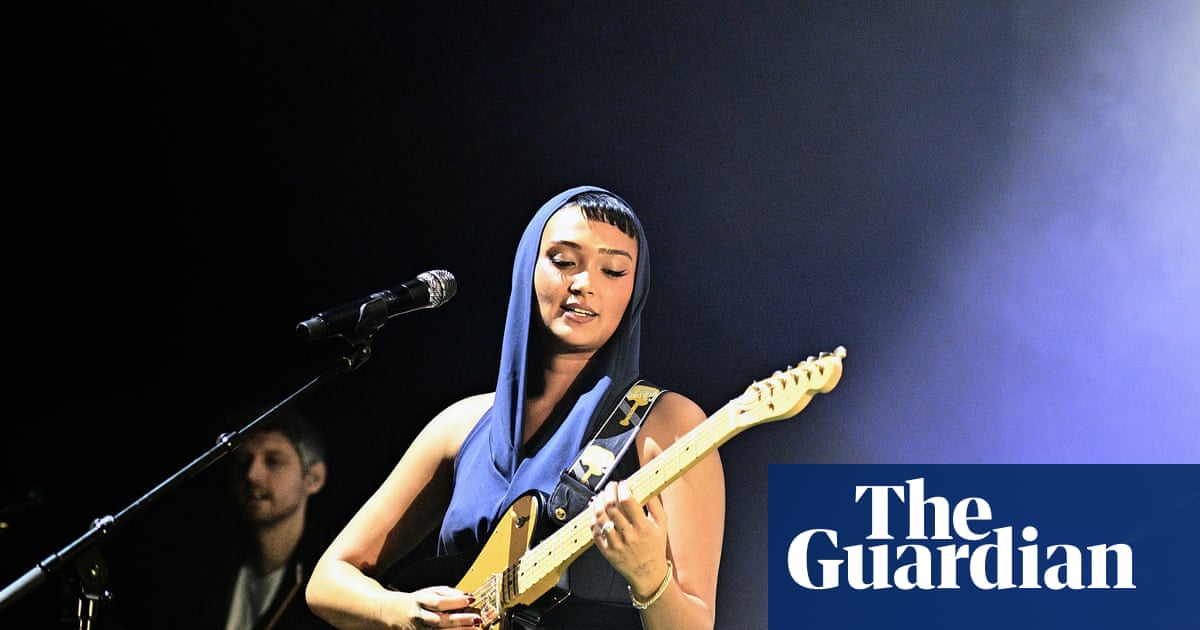 Joy Crookes says UK and Ireland in dark time' amid rise of far-right politics