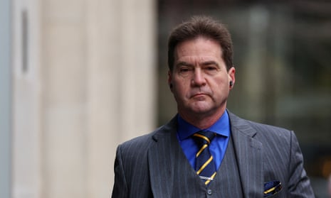 Craig Wright in suit arriving at court