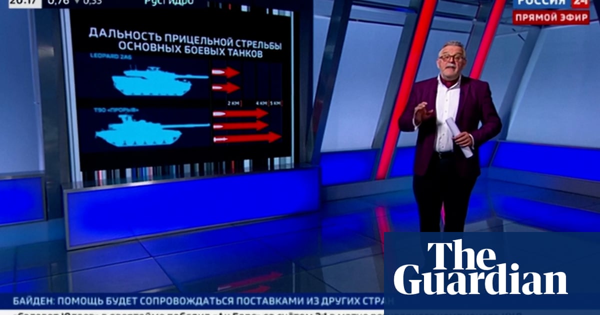 'Toothless' Leopards and 'battered' Abrams: Russian TV mocks Nato tanks promised to Ukraine – video
