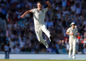 Sam Curran dismisses Paine.