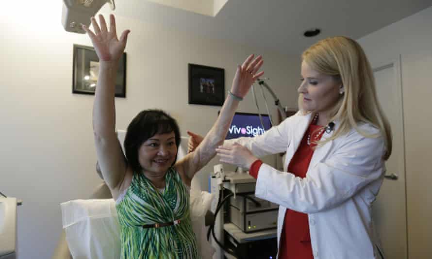 Vietnam War S Napalm Girl Kim Phuc Has Laser Treatment To Heal Wounds Us News The Guardian Vietnam War S Napalm Girl Kim Phuc Has Laser Treatment To Heal Wounds Us News The Guardian