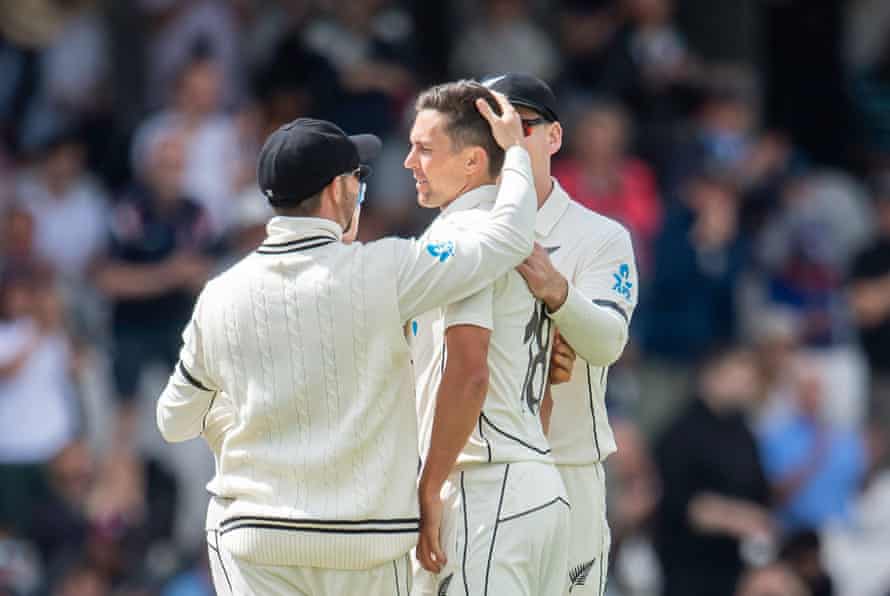 Trent Boult gets 4 wickets.