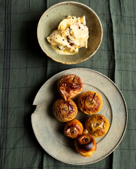 ‘Use dessert apples for the contrast with the sharpness of the ice-cream’: baked apples, blackberry and apple ice-cream.