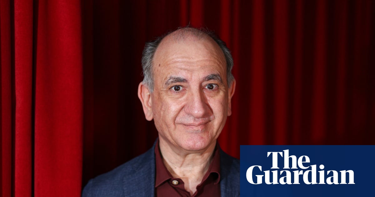Paddington 4: Ο Armando Iannucci θα γράψει την επόμενη ταινία της αρκούδας με τον Thick of It και τον συνθέτη Veep