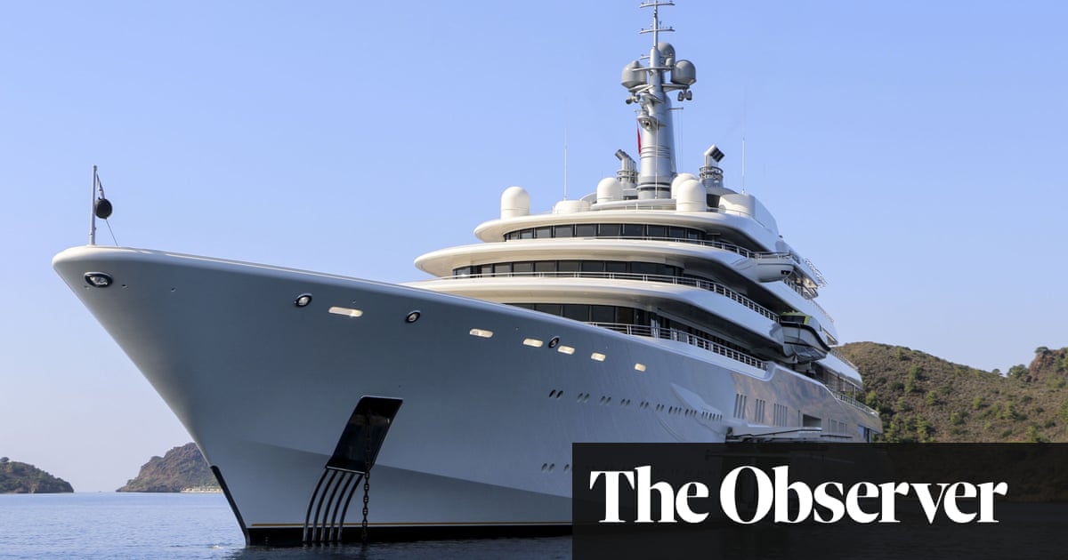 Superyacht sales surge prompts fresh calls for curbs on their emissions