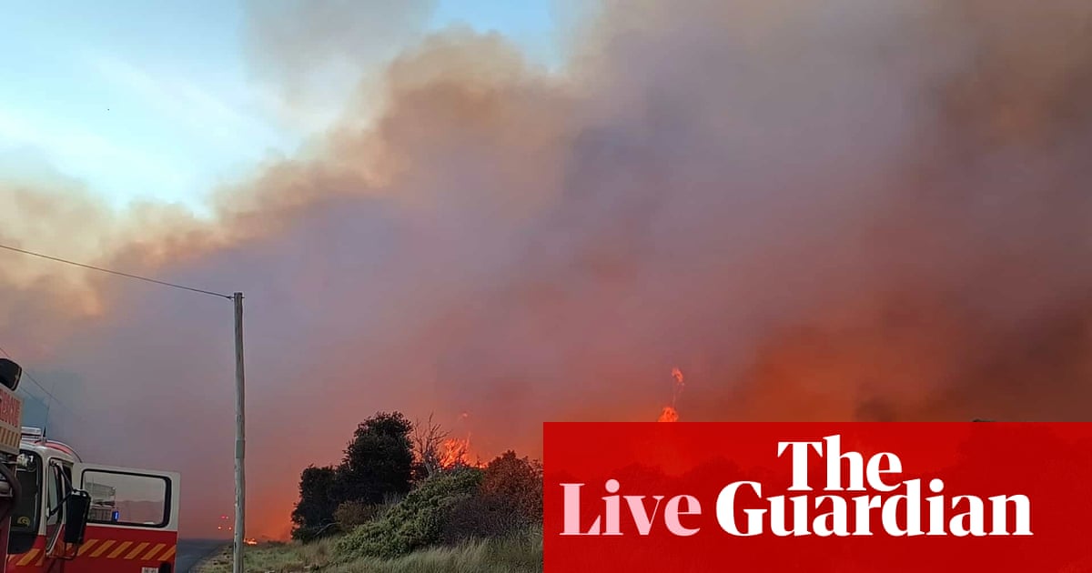 Australia news live: properties lost as Tasmania’s Dolphin Sands bushfire continues to burn; ‘severe’ heatwave hits NSW