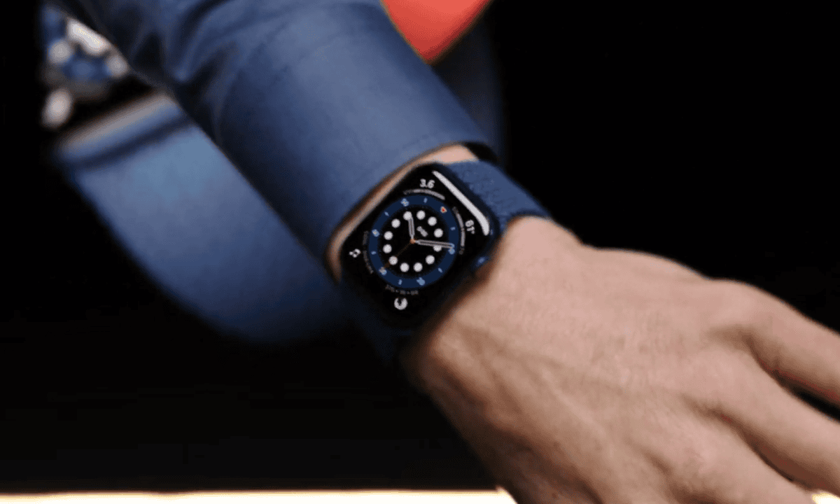 Обзор se часы. Часы Apple watch se 40mm. Эпл вотч se 44 мм 2020. Часы Apple watch se 44mm Gold. Apple watch se 40mm упаковка.