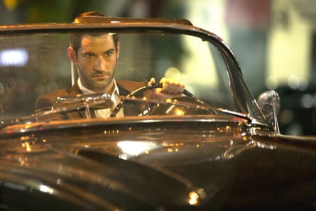 Tom Ellis in the first episode of Lucifer.