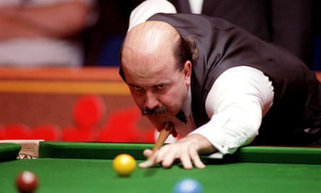 Willie Thorne in action at the World Masters Championship, 1993.