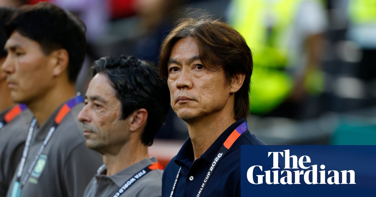 South Korea coach resigns after president condemns ‘incompetent people’ in World Cup exit
