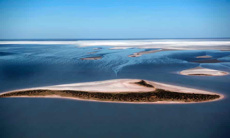 Remotes inland lakes of Australia