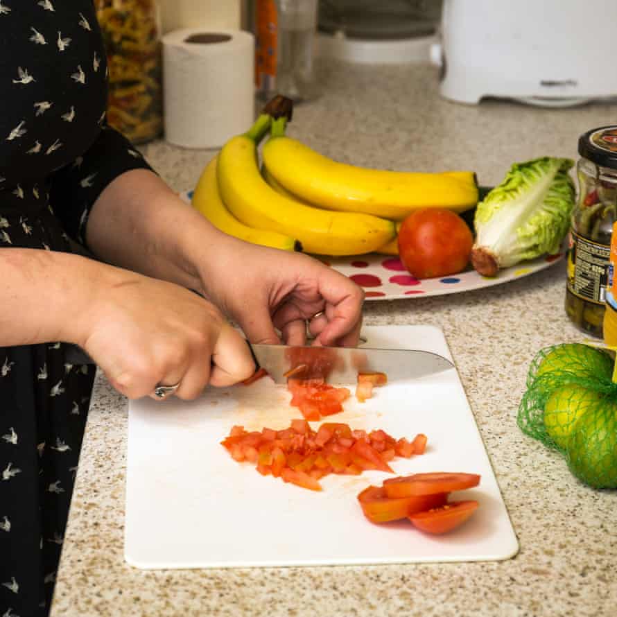 Nesrin prepares food