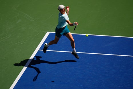 US Open 2023: Murray v Dimitrov, Wang v Boulter on day four – live | US Open Tennis 2023 4 Jannik Sinner breaks early in the opening set against Lorenzo Sonego.