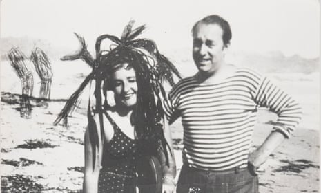 Pablo Neruda with the Spanish painter Maruja Mallo in 1945