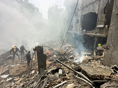 Ζωντανά η κρίση στη Μέση Ανατολή: Το Ιράν απορρίπτει την προθεσμία των 48 ωρών του Τραμπ να «κάνει συμφωνία». Οι ΗΠΑ αγωνίζονται για να βρουν τον εξαφανισμένο πιλότο