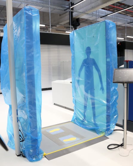 A brand-new, unused body scanner in the security check area of Terminal 2 at BER.