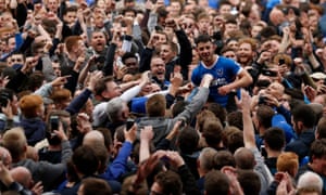 Which Football Champions Were Top Of Their League For The Shortest