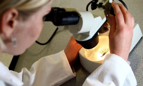 Despite government claims that the UK is a ‘superpower’ in the pharmaceutical industry, the reality seems less rosy, with the nation slipping from fourth 4th in 2017 to 10th in 2021 by number of late-stage phase 3 trials, behind Canada, Italy and Poland.