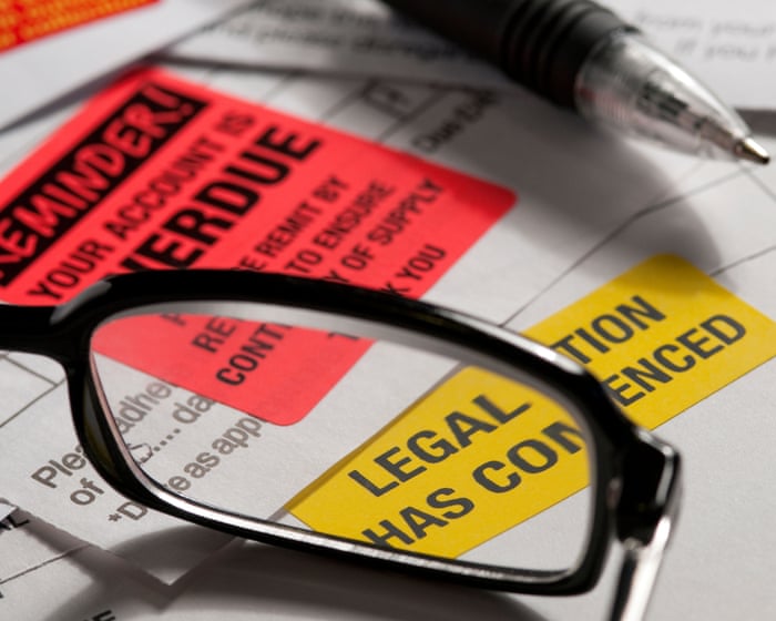 Debt collecting giant pursued 200,000 debts from Victorians while allegedly banned from operating in state