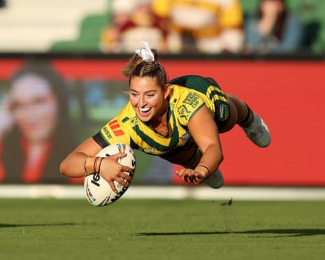 Jocelyn Kelleher scores a try for the Jillaroos