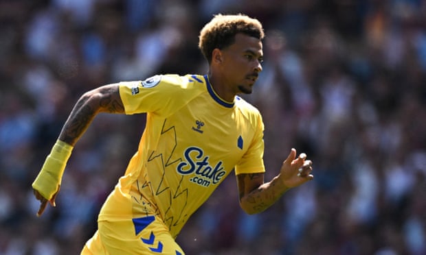 Lampard admits ‘business decision’ may decide Gordon’s Everton future | Everton 2 Dele Alli in action for Everton