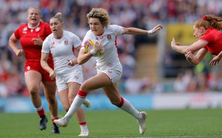 Ellie Kildunne runs clear before scoring her side’s first try during the Women’s Rugby World Cup final between England and Canada