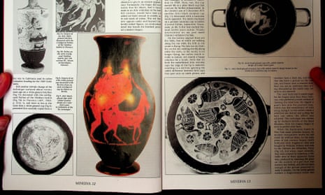 The artefact featured in an article on forged Greek vases in the archaeological journal Minerva in 1998