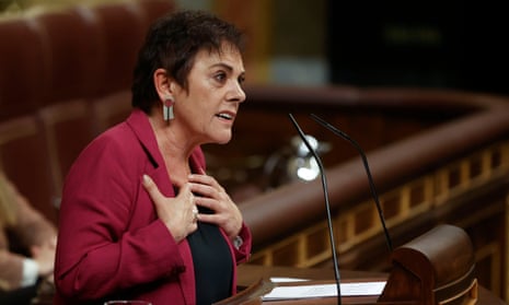 Mertxe Aizpurua speaks during the investiture debate
