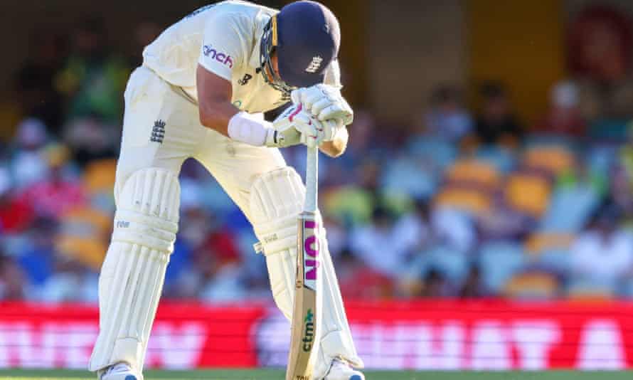 Playing in the heat of the Gabba took its toll on Dawid Malan but he was still there at the end of day three.