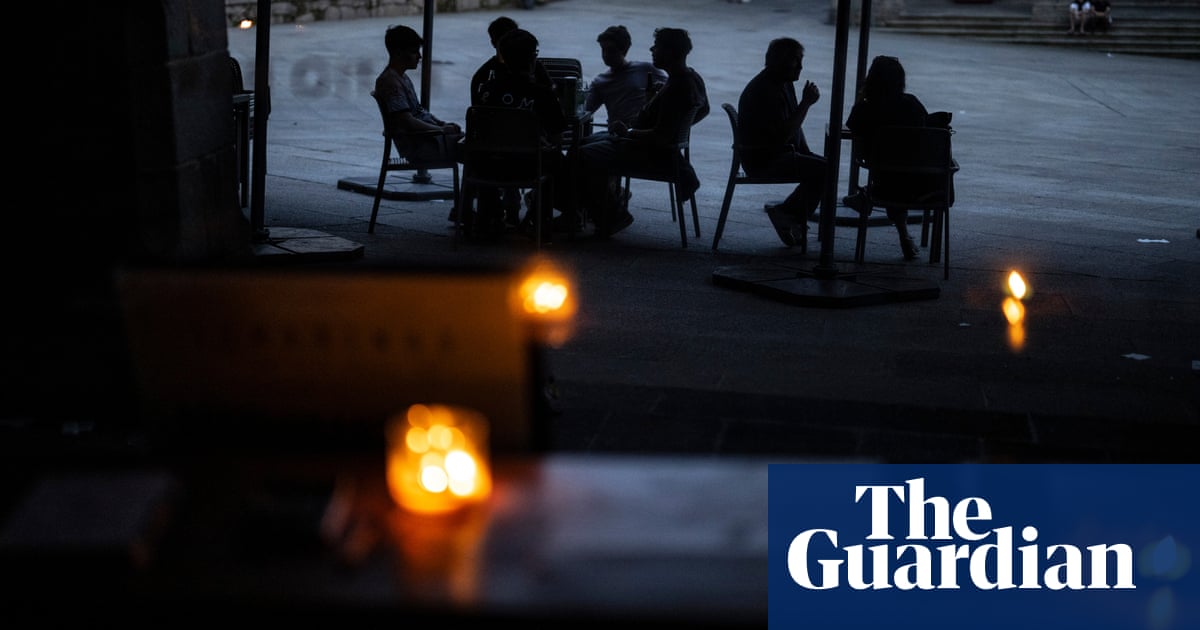 No one knew what to do': power cuts bring chaos, connection and revaluation of digital dependency