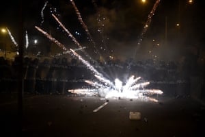 Riot police clash with Vizcarra’s supporters on November 14