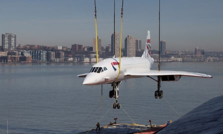 Concorde is lifted from a barge on the Hudson River