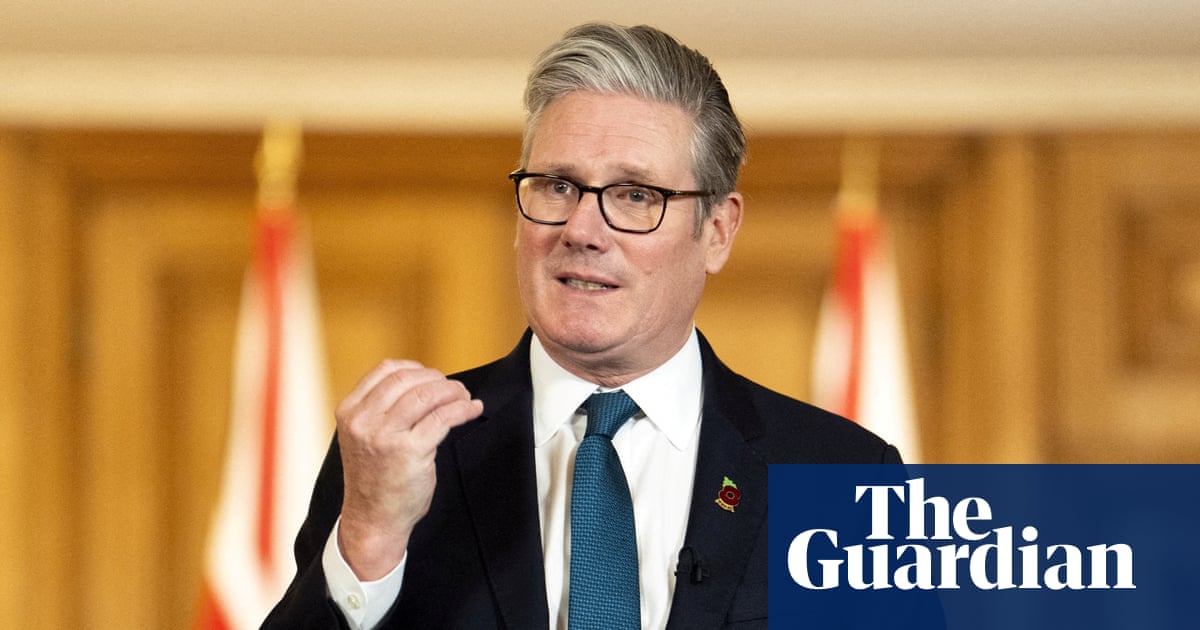 ‘We’re leading the way’: Starmer defends plans for green economy before Cop30