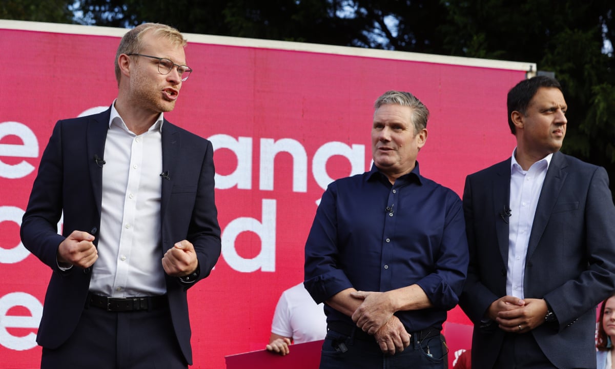 Cuộc thăm dò dự đoán chiến thắng áp đảo của Đảng Lao động trong cuộc bầu cử với 12 bộ trưởng nội các mất ghế | Lao động | The Guardian