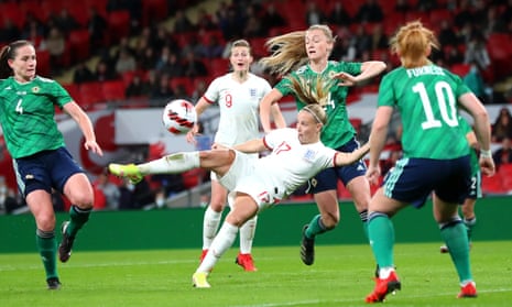 An acrobatic finish from Beth Mead gives England the lead.