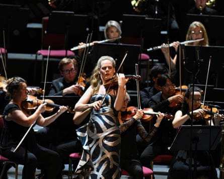 Simone Lamsma violin, Royal Liverpool Philharmonic Orchestra