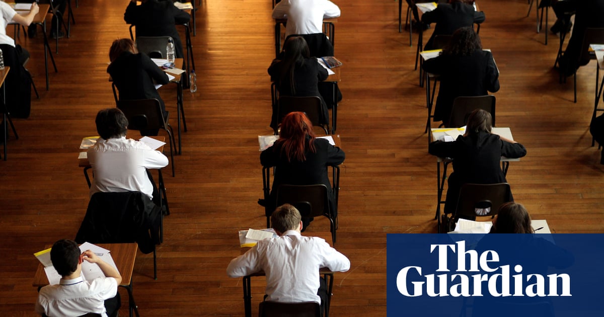 Labour seeks inquiry into huge jump in top grade A-levels at private schools