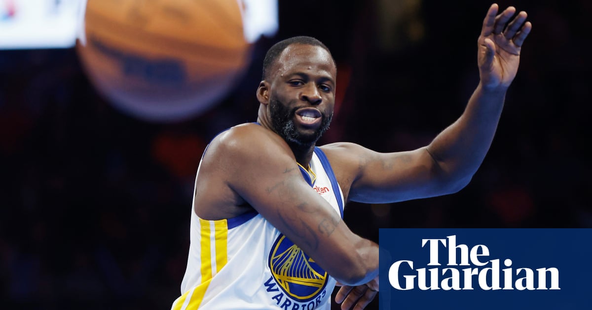 Нападателят на Уориърс е възстановен от НБА след безсрочна забрана