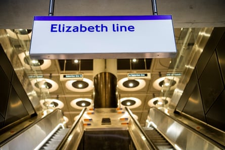 Elizabeth Line signage
